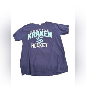 Seattle Kraken Hockey T Shirt Hanes Medium Navy Blue NHL Fan Graphic Tee